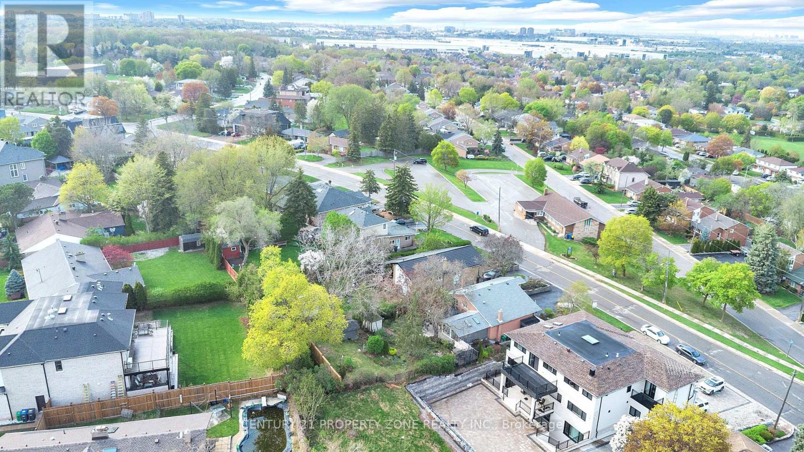 122 VISTA BOULEVARD - 46