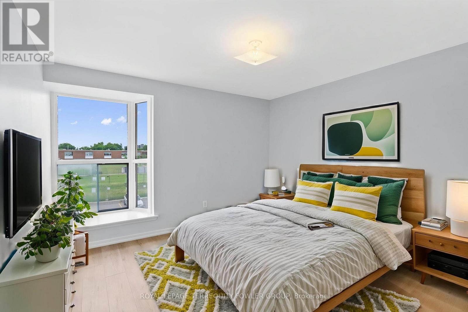 #224 260 JOHN GARLAND BOULEVARD - 18