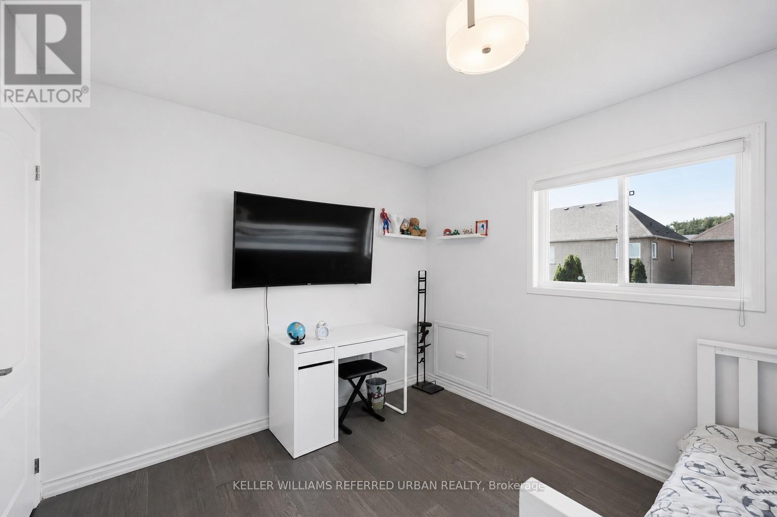 24 BRADBURY CRESCENT - Image 31