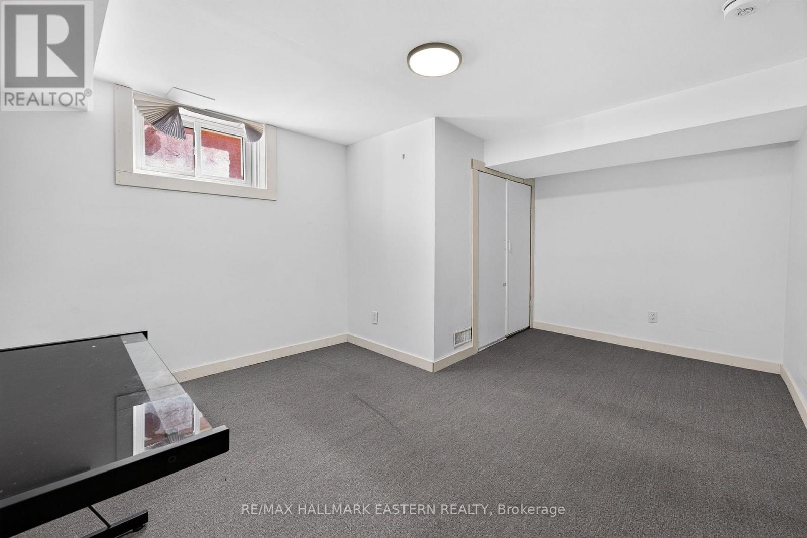 599 DONEGAL STREET - Image 30