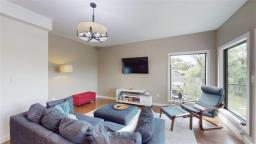 4553 Roblin Boulevard, Winnipeg, MB R3R0G2 Photo 16