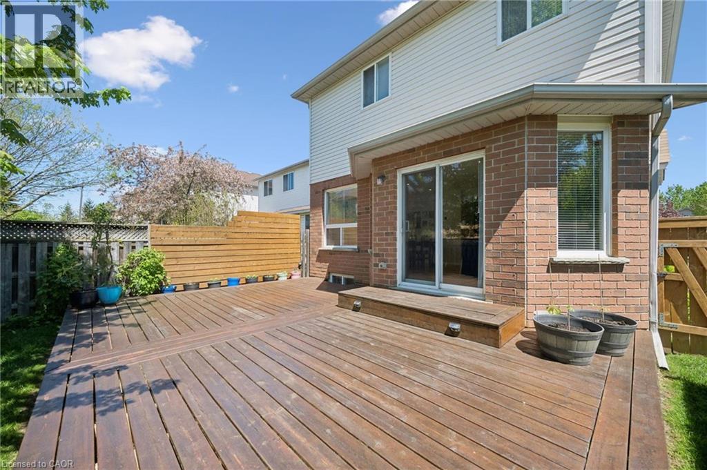 371 UNIVERSITY DOWNS Crescent - Image 33