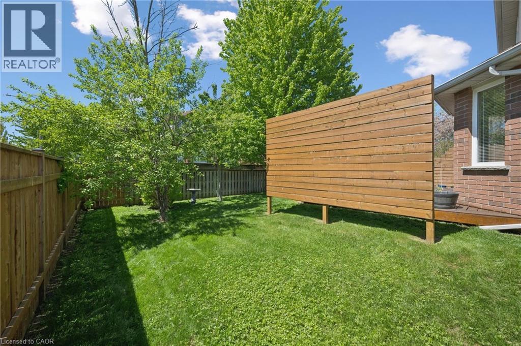 371 UNIVERSITY DOWNS Crescent - Image 34