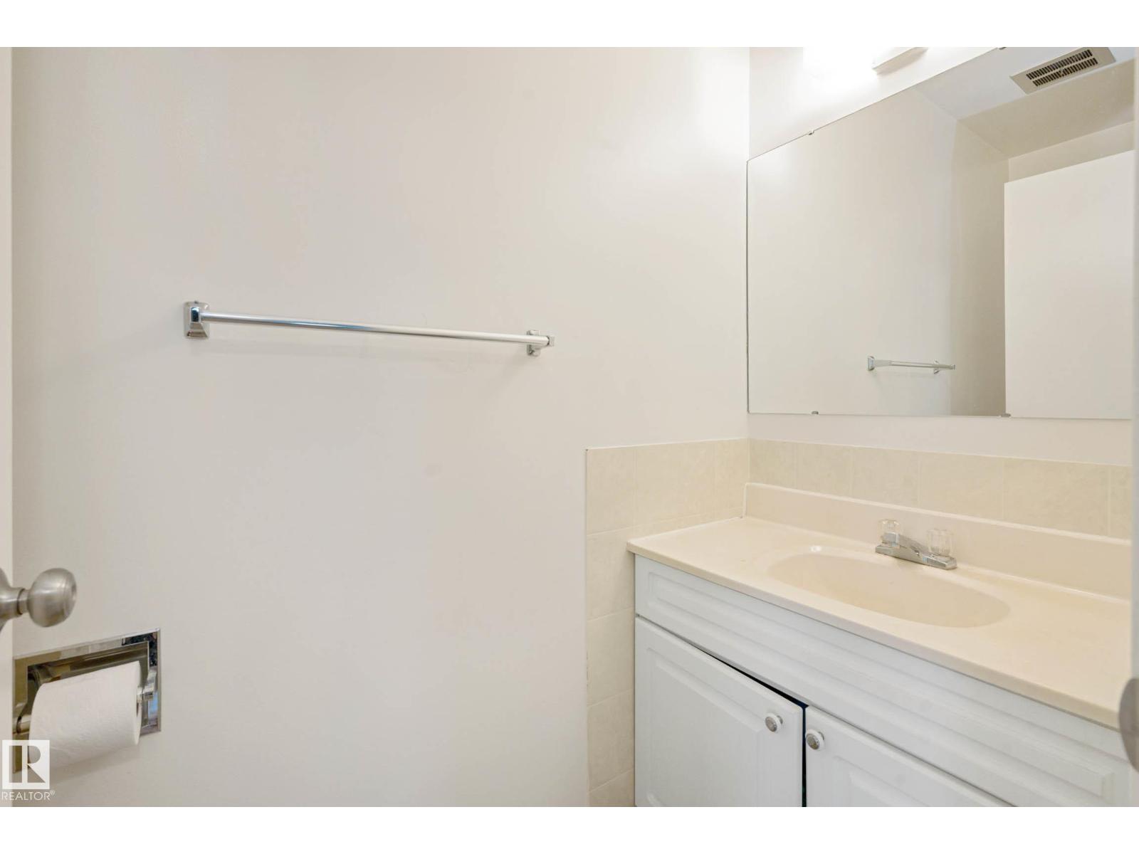 11828 & 11830 45 ST NW - 33