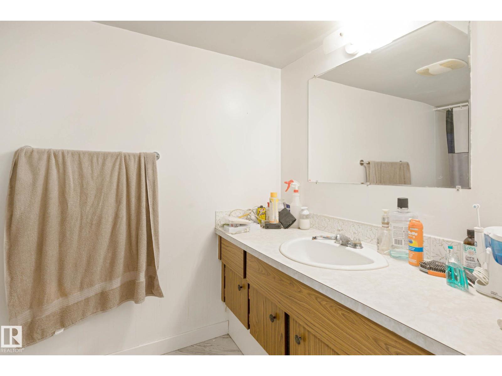 11828 & 11830 45 ST NW - 36