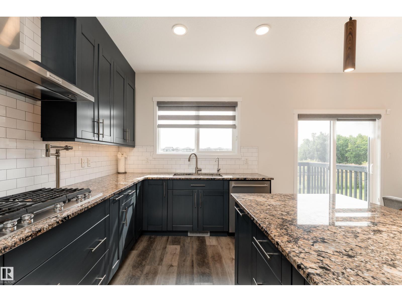 4659 175 AV NW - 26