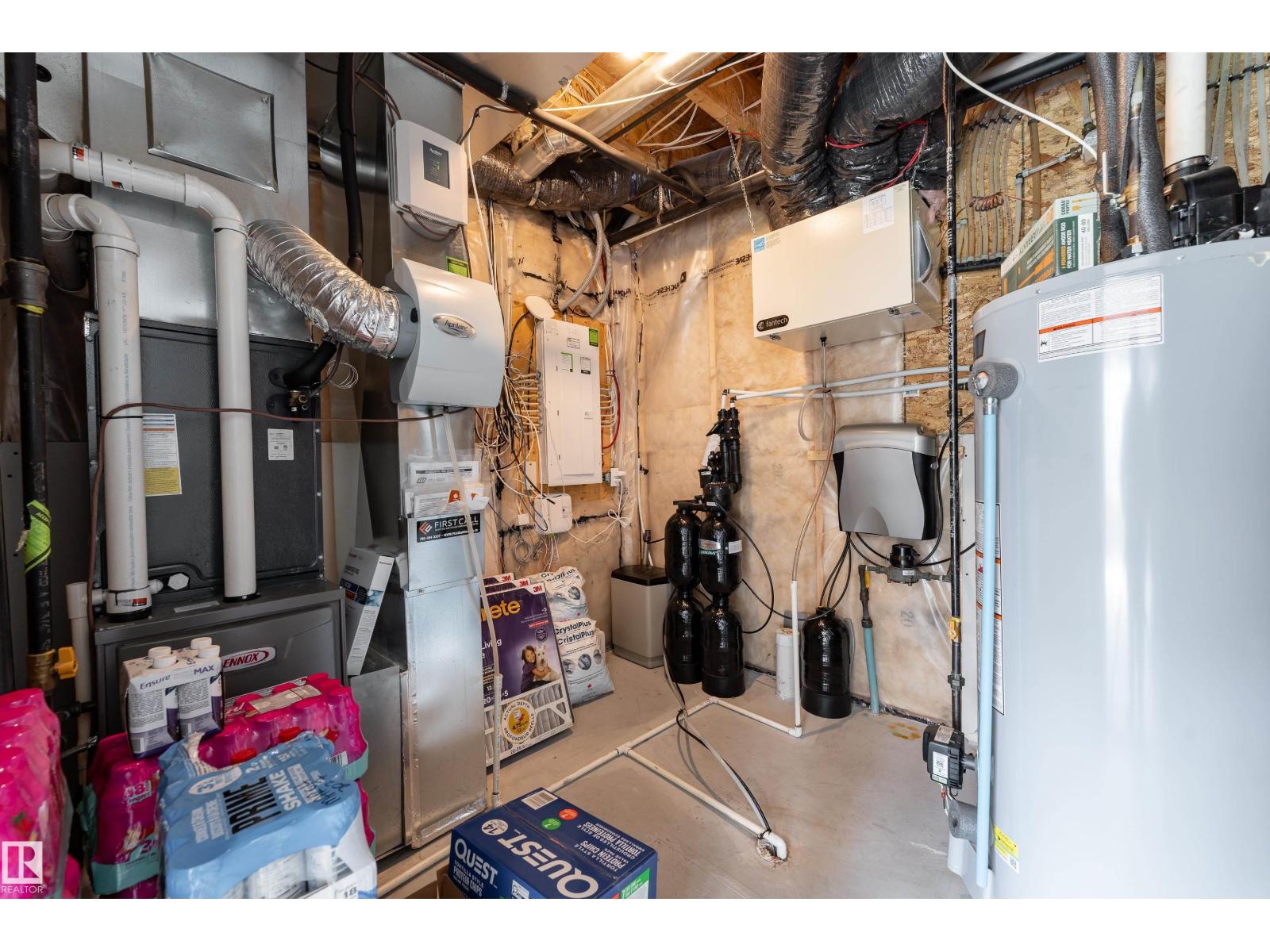 4659 175 AV NW - 55