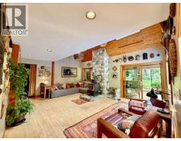 9340 Malaspina Rd, Powell River, BC V8A0G2 Photo 60