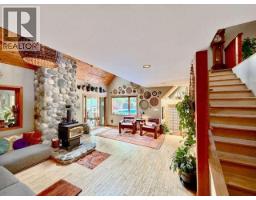 9340 Malaspina Rd, Powell River, BC V8A0G2 Photo 96