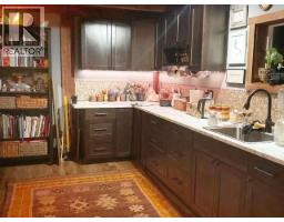 9340 Malaspina Rd, Powell River, BC V8A0G2 Photo 97