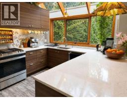 9340 Malaspina Rd, Powell River, BC V8A0G2 Photo 61