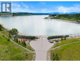 307 Cottageclub Green, Rural Rocky View County, AB T4C1B2 Photo 42