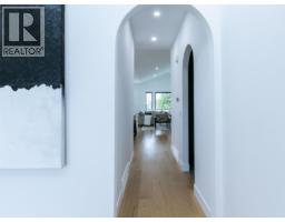 4pc Bathroom - 1925 35 Street Ne, Salmon Arm, BC V1E1M9 Photo 8