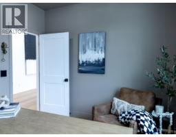 Bedroom - 1925 35 Street Ne, Salmon Arm, BC V1E1M9 Photo 6