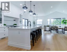 Pantry - 1925 35 Street Ne, Salmon Arm, BC V1E1M9 Photo 10