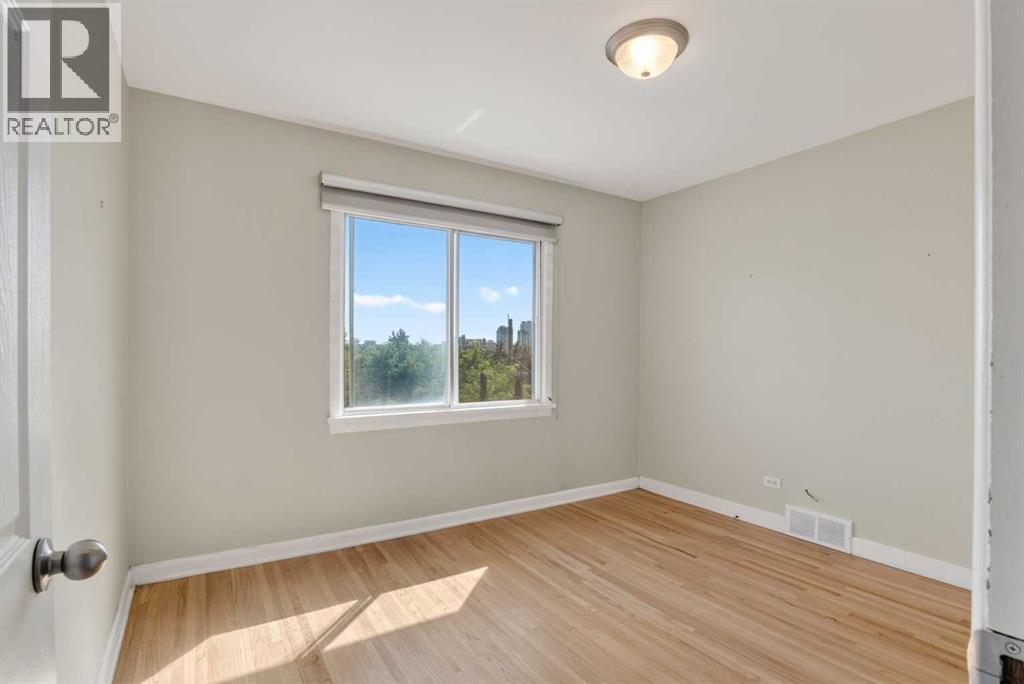 1021 Drury Avenue NE - 13