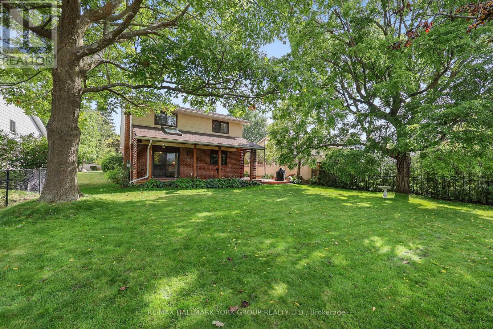 80 FAIRWAY DRIVE - Image 31