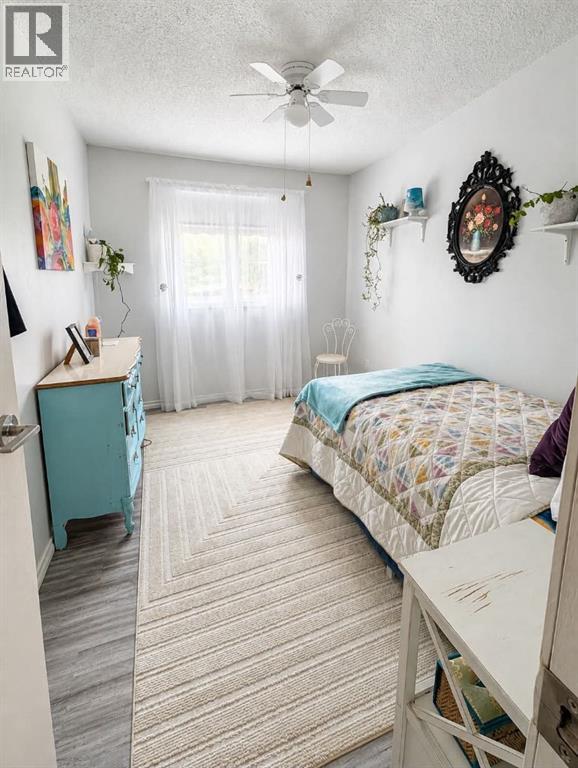 11304 Leonard Street - Image 14