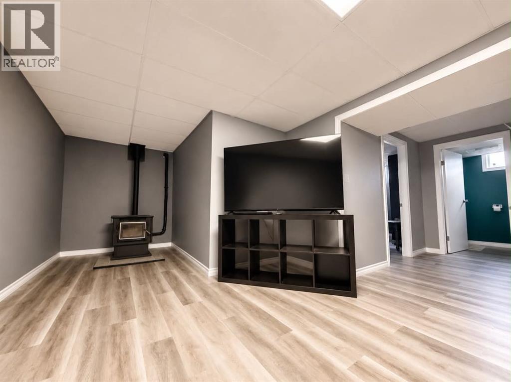 11304 Leonard Street - Image 17