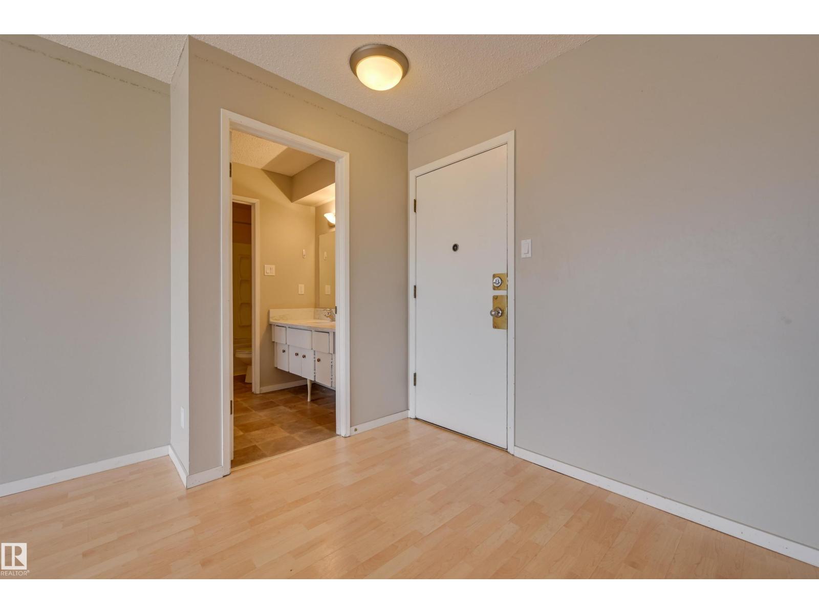 #402 11019 107 ST NW - Image 15