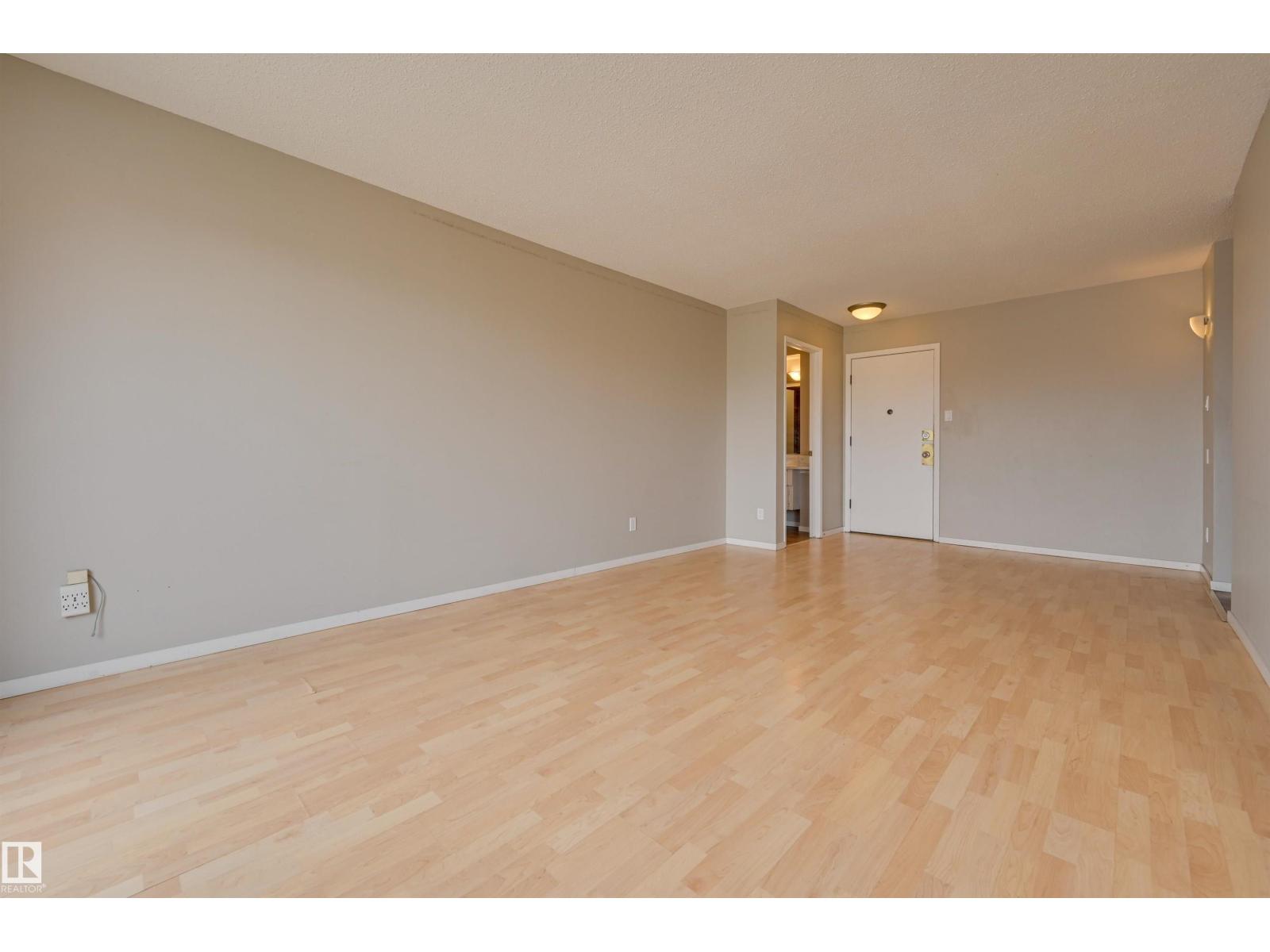 #402 11019 107 ST NW - 23