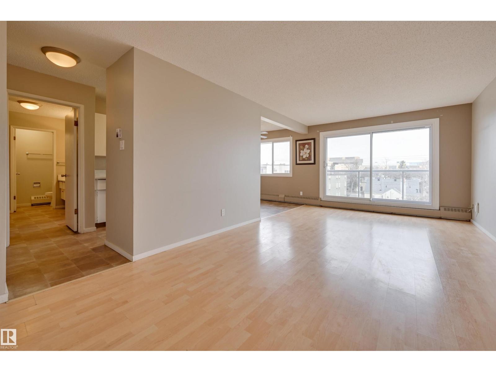 #402 11019 107 ST NW - 25
