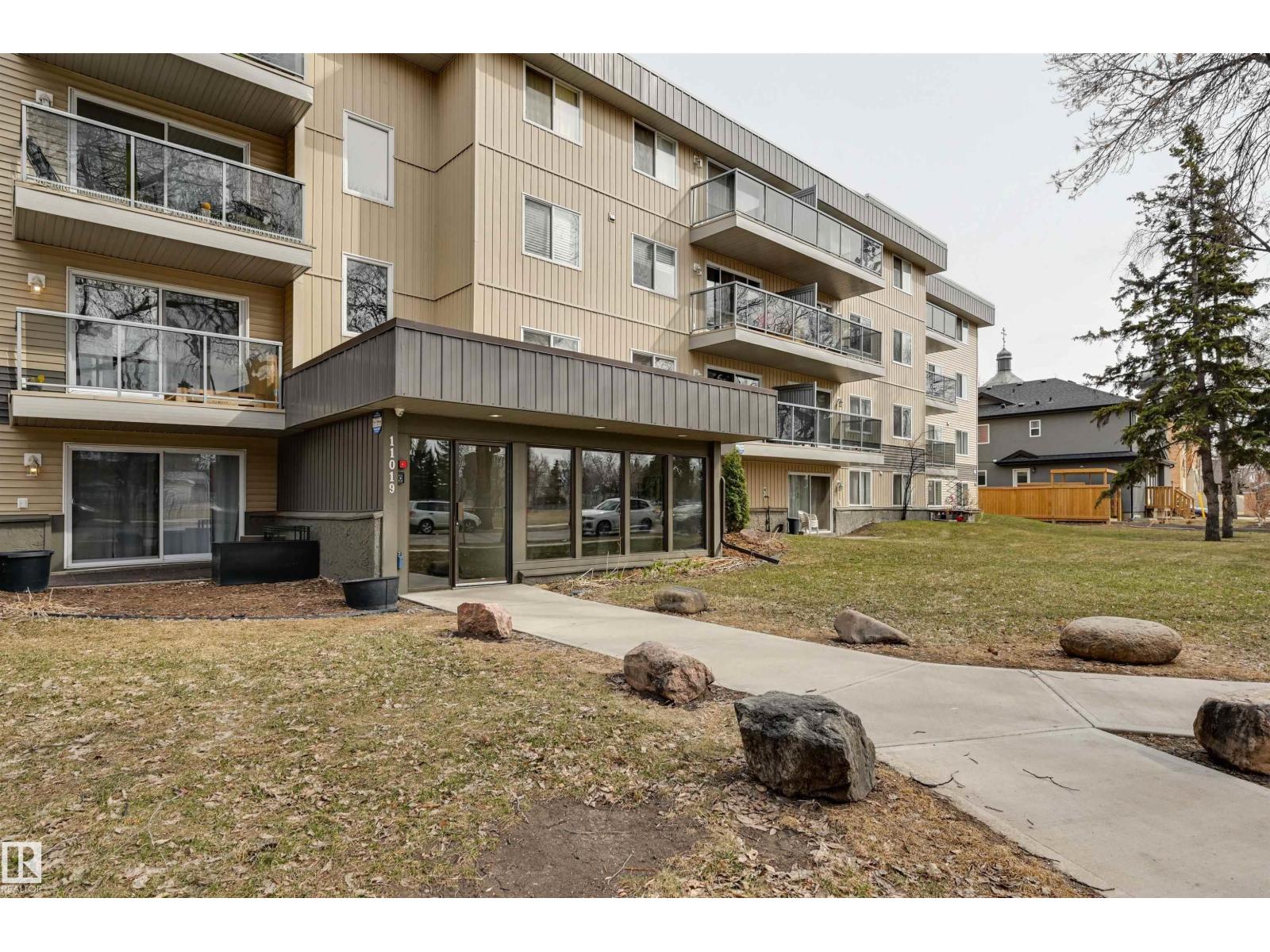 #402 11019 107 ST NW - Image 29