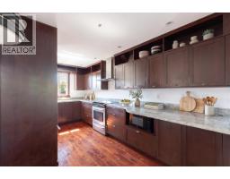 34 2375 W Broadway, Vancouver, BC V6K2E6 Photo 11