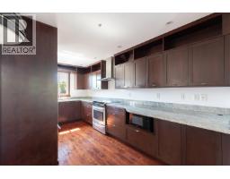 34 2375 W Broadway, Vancouver, BC V6K2E6 Photo 10