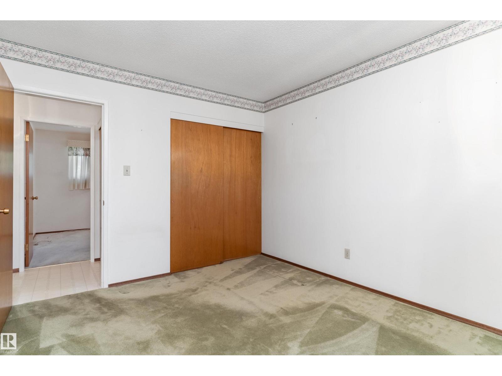 9807 165 ST NW - 19