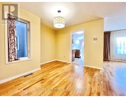 Bedroom 3 - 42 Hemlo Crescent, Ottawa, ON K2T1C9 Photo 9