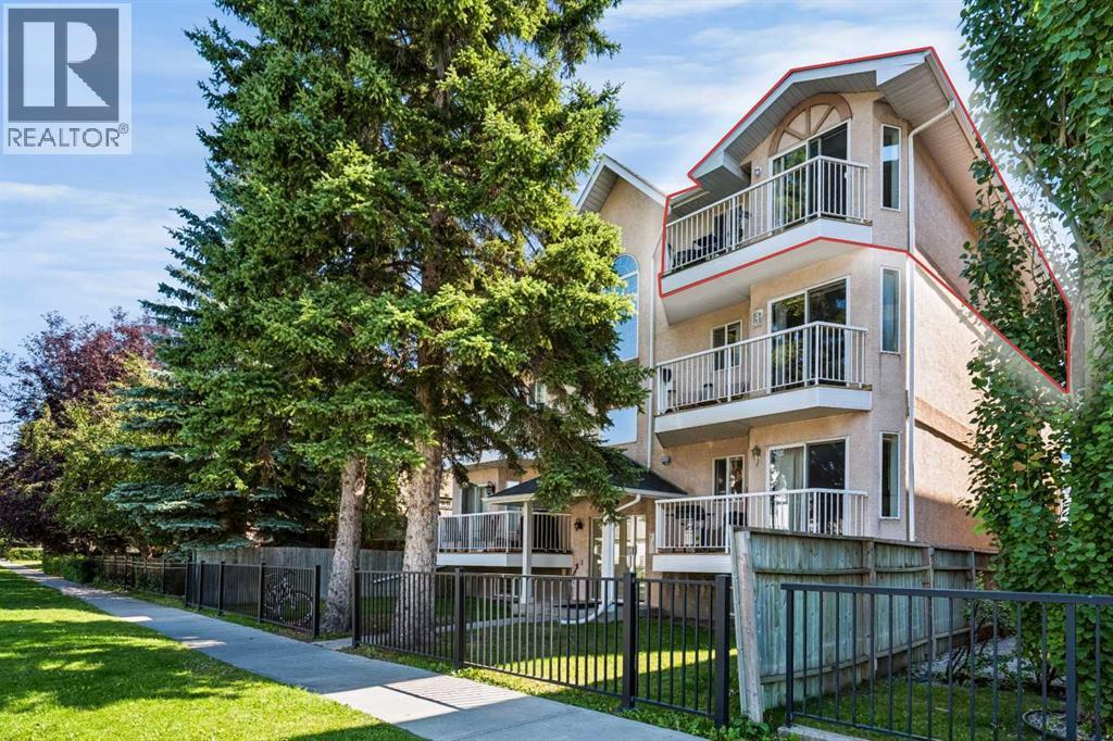 301, 215 17 Avenue NE, Calgary, Alberta, T2E1L9