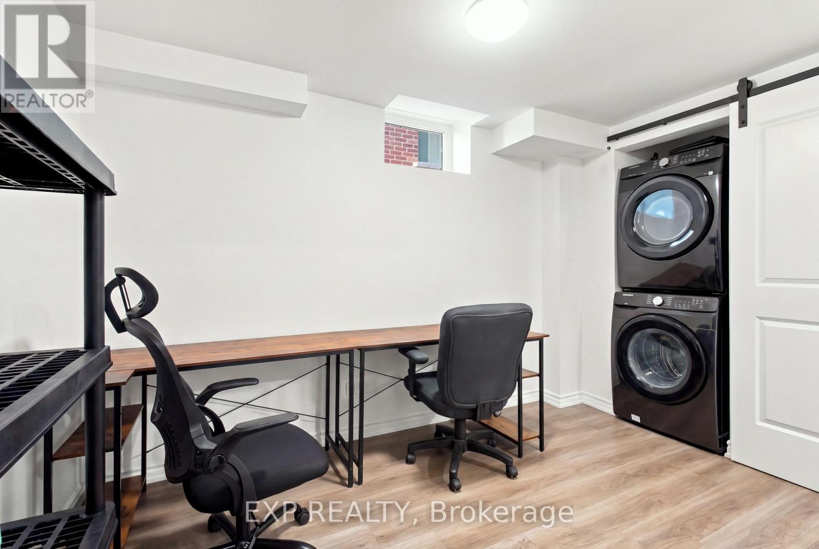 39 PURDY PLACE - 38