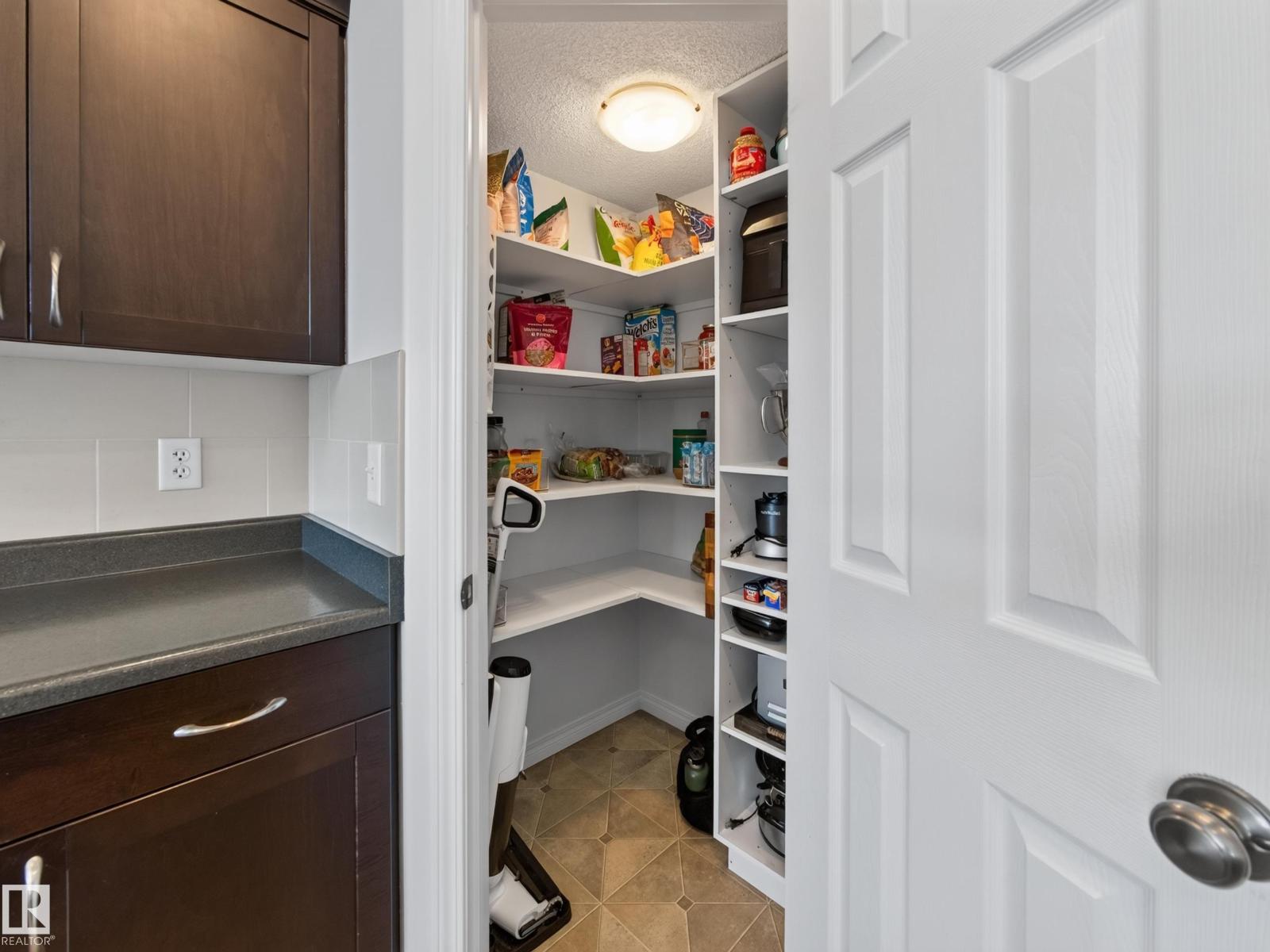 21315 58 AV NW - Image 17