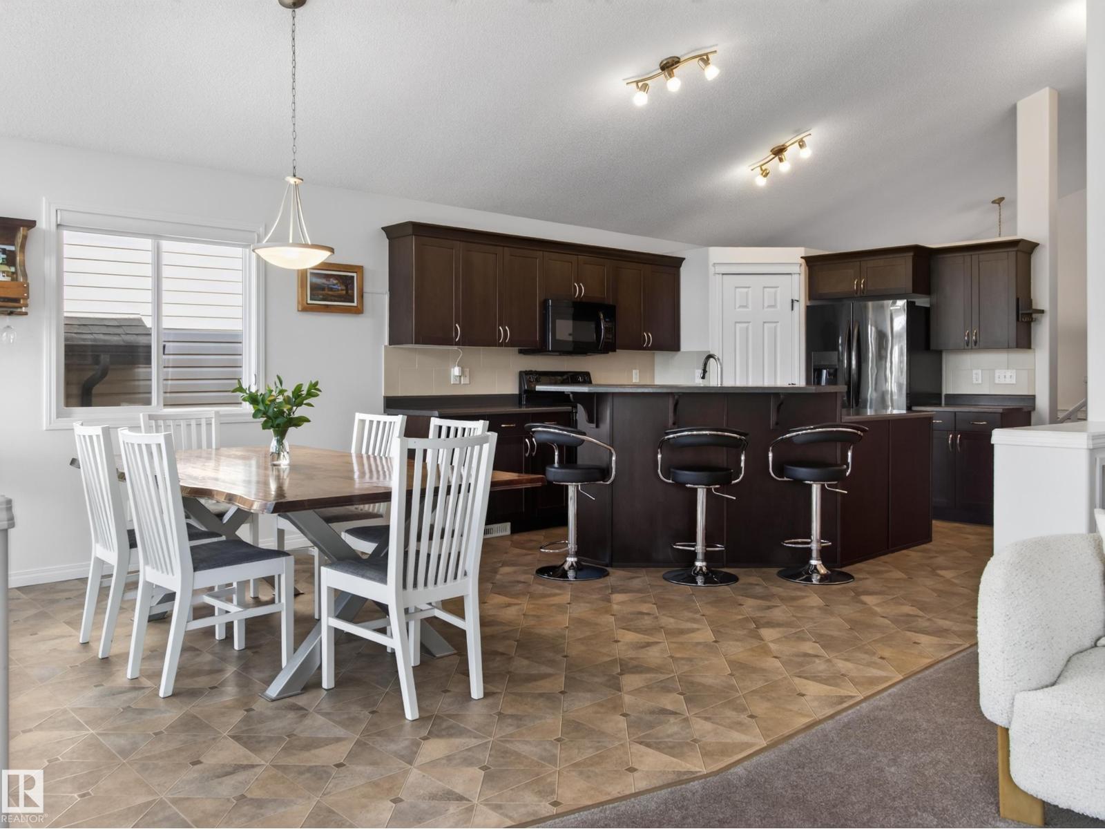 21315 58 AV NW - Image 18