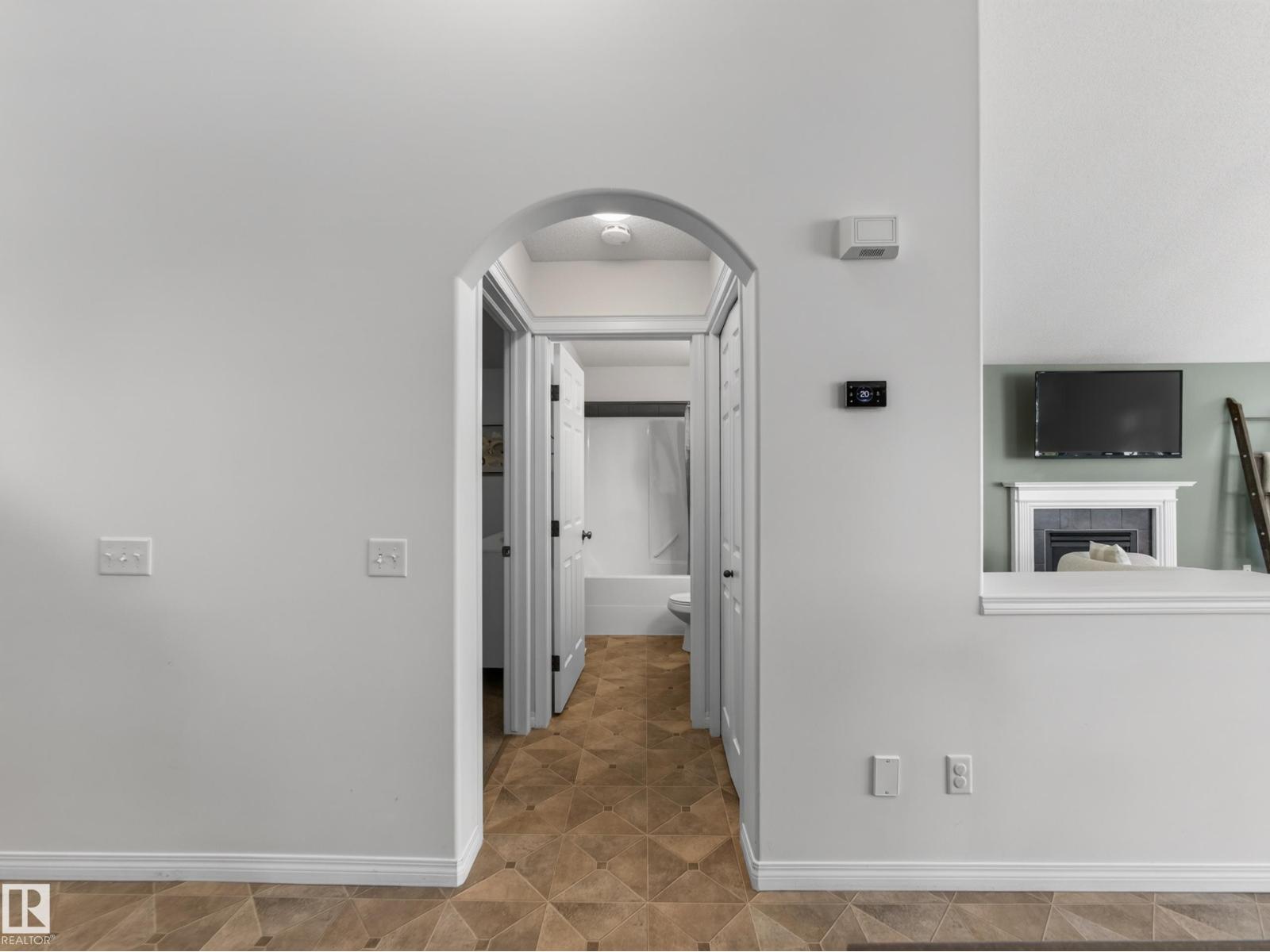 21315 58 AV NW - Image 31