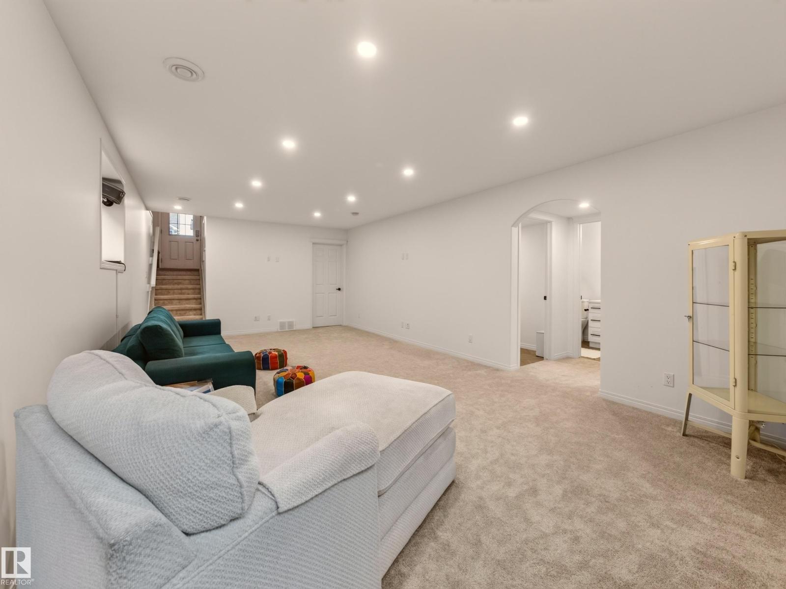 21315 58 AV NW - Image 41