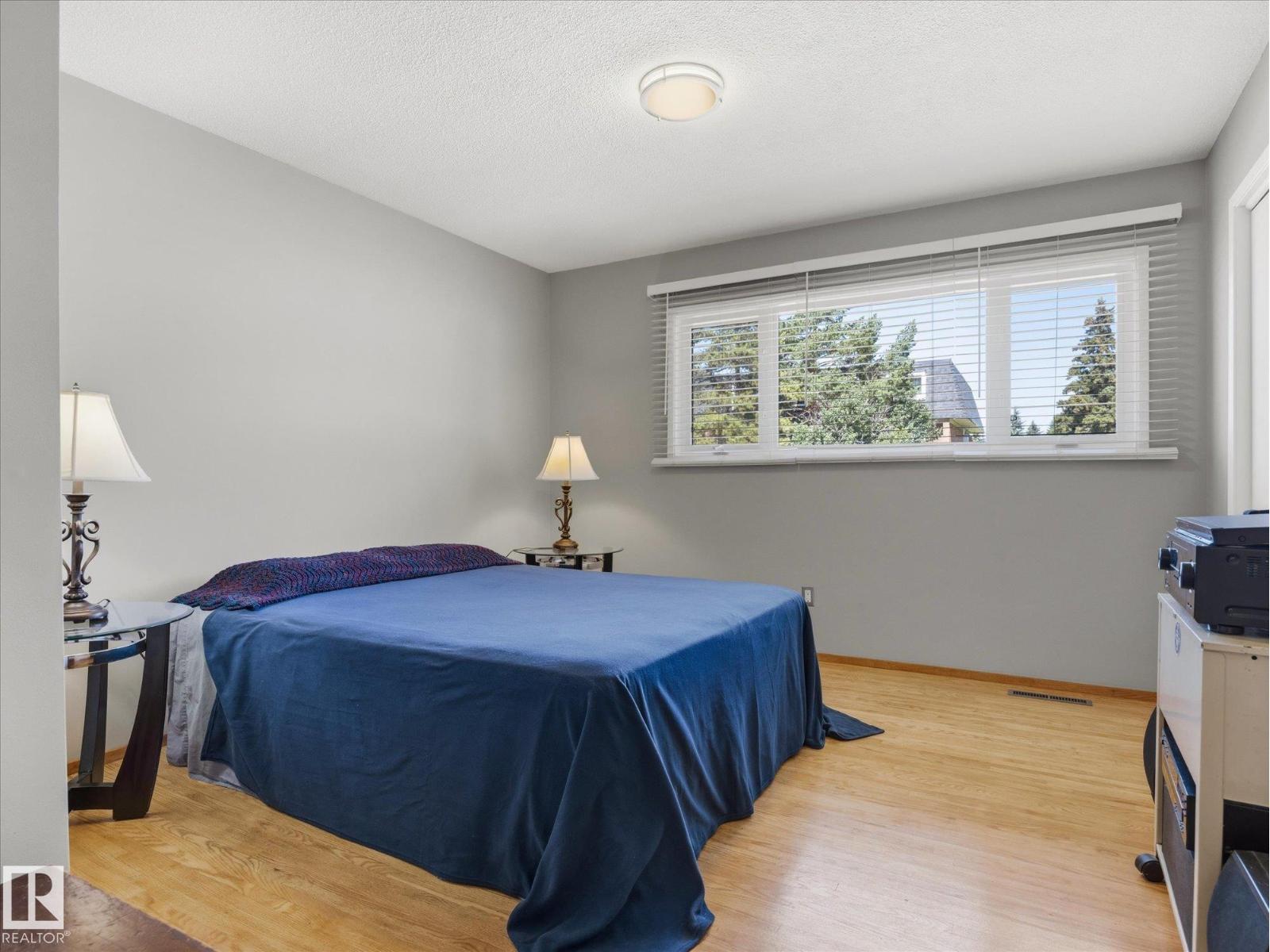 7411 141 AV NW - Image 15