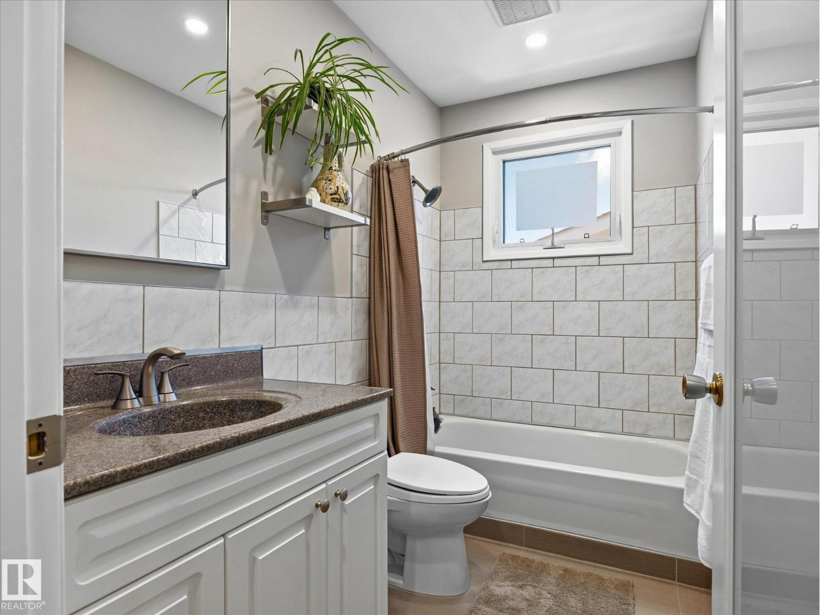 7411 141 AV NW - Image 18