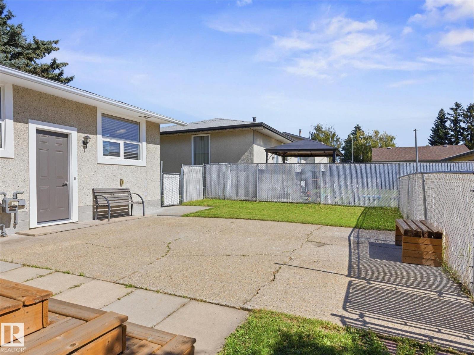 7411 141 AV NW - 34