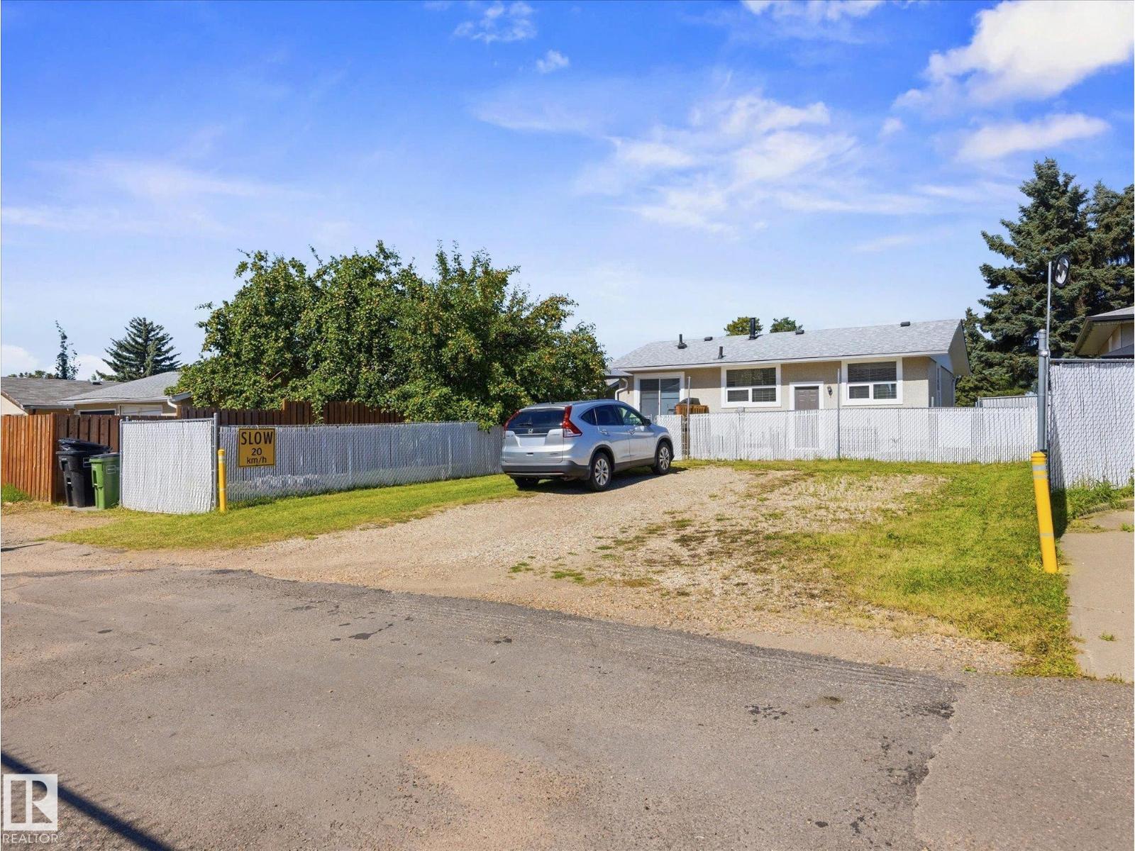 7411 141 AV NW - 36