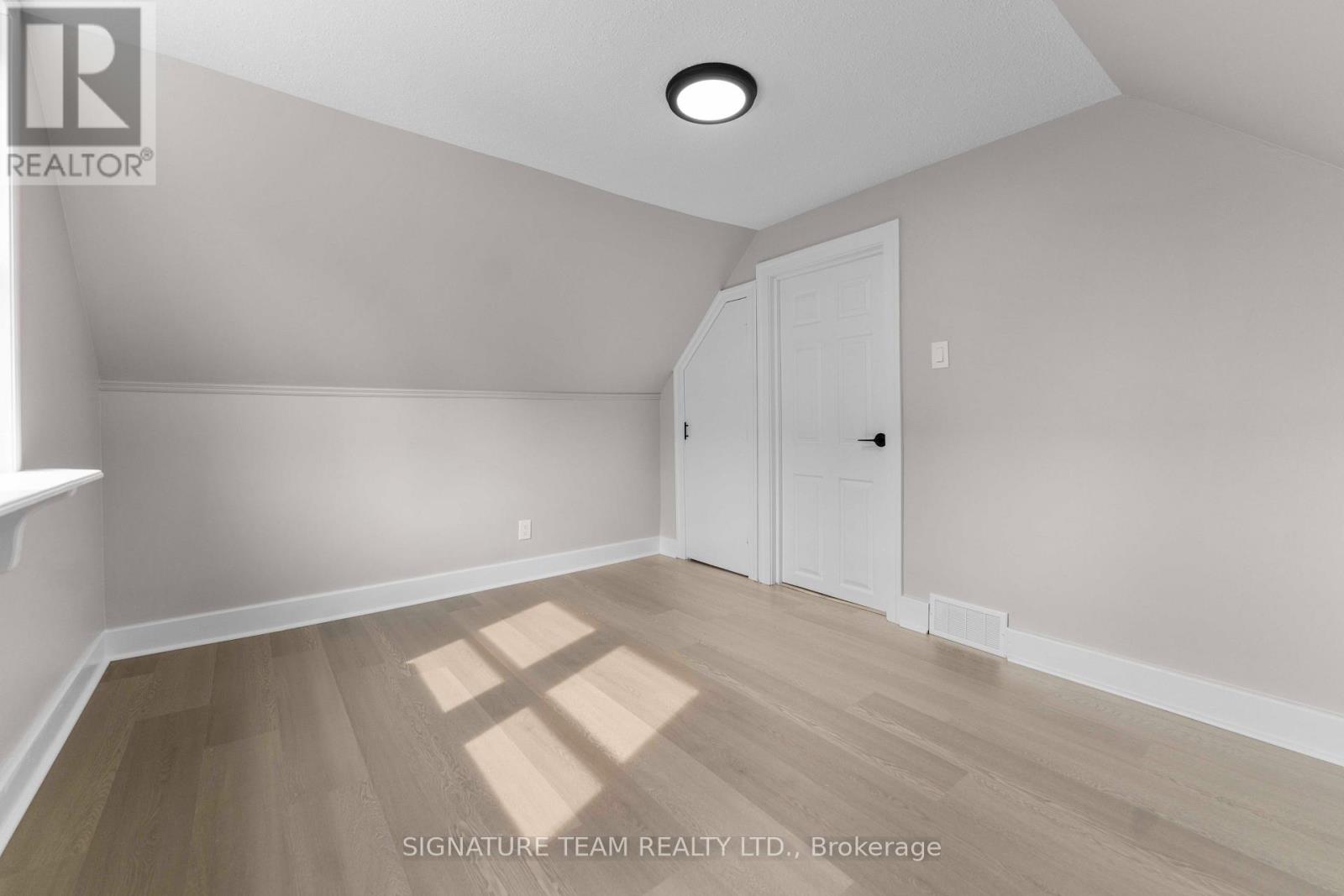 332 ALFRED STREET - Image 33
