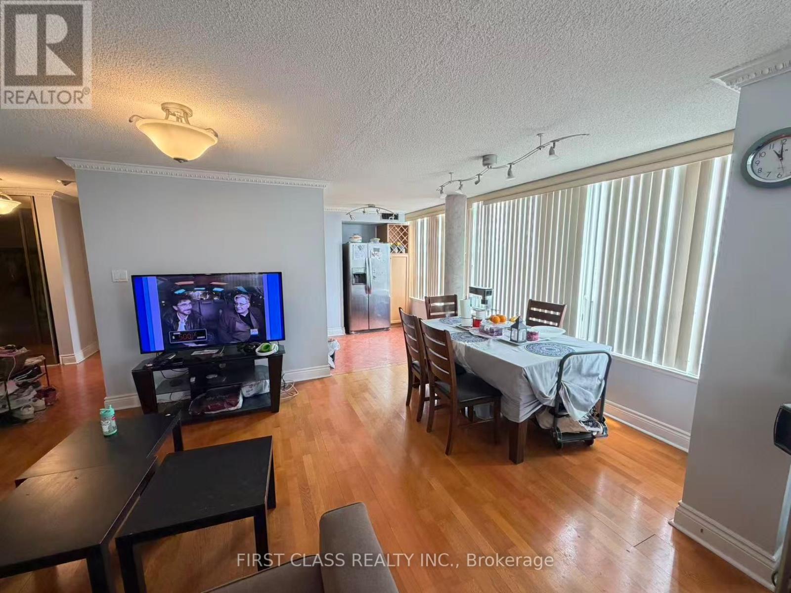 #1208 700 CONSTELLATION DRIVE - 3