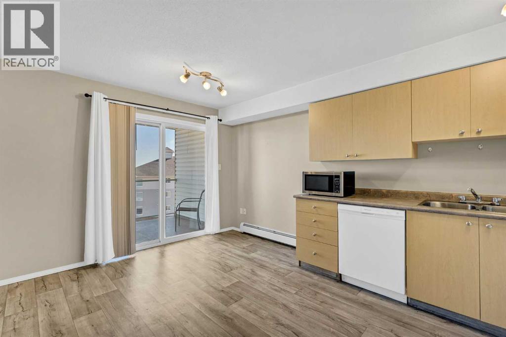 #406 1632 Saamis Drive NW - 15
