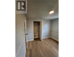 99 Cluthe Crescent, Kitchener, ON N2P1N1 Photo 18