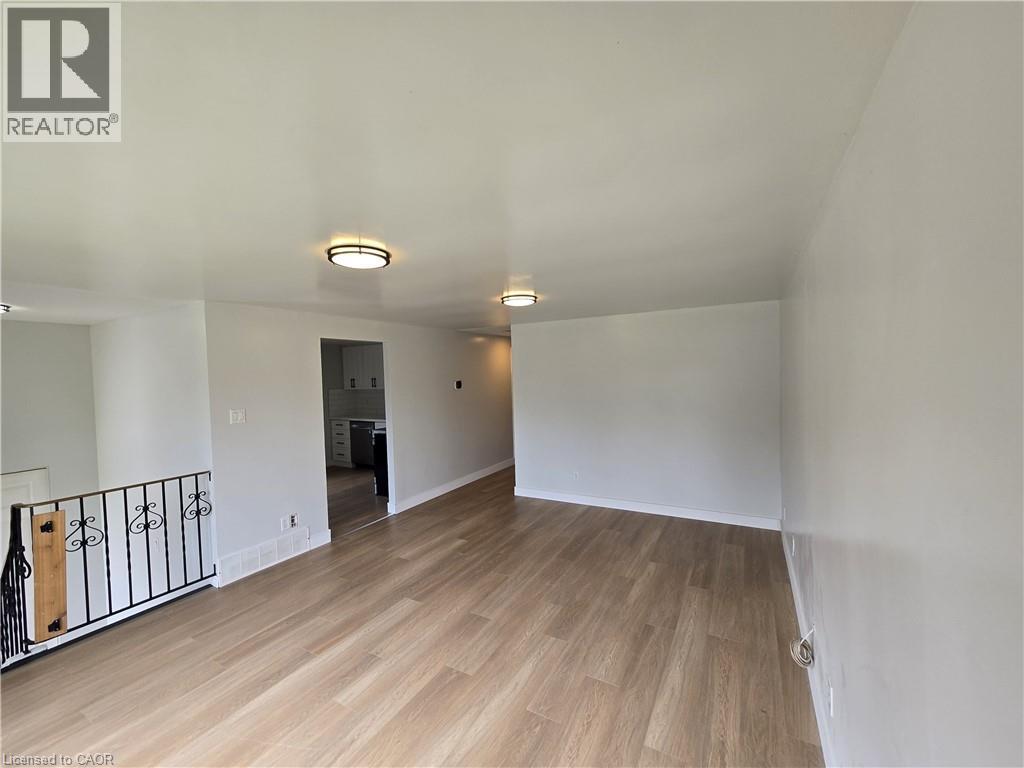99 CLUTHE Crescent - 6