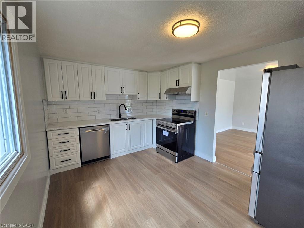 99 CLUTHE Crescent - 10