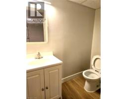 99 Cluthe Crescent, Kitchener, ON N2P1N1 Photo 25
