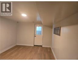 99 Cluthe Crescent, Kitchener, ON N2P1N1 Photo 22
