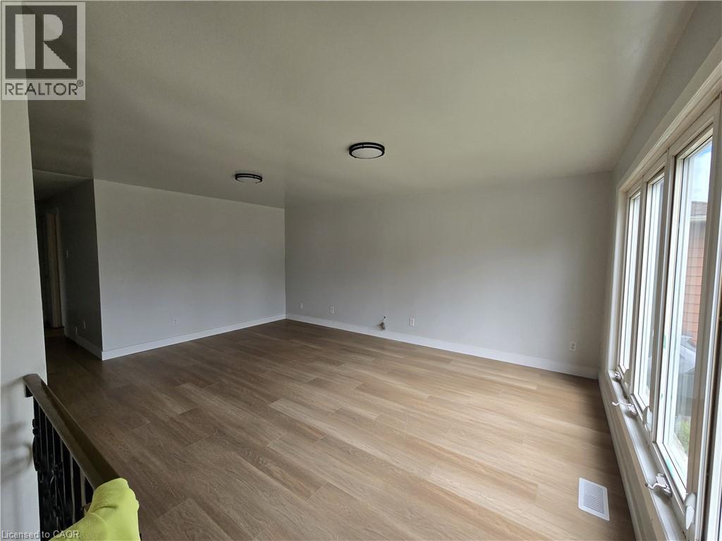 99 CLUTHE Crescent - 7